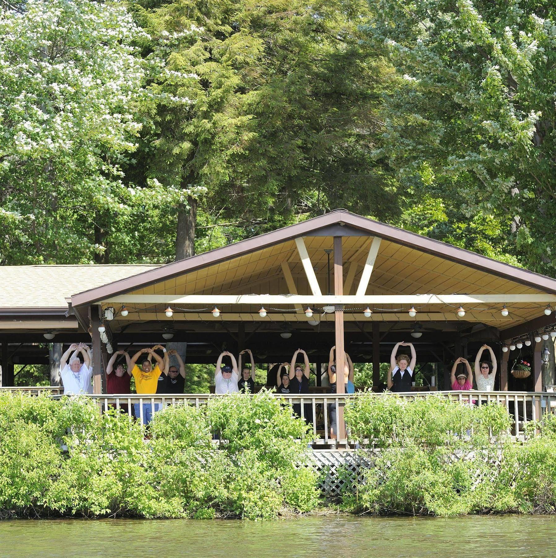The Biggest Loser Resort Niagara Java Center Exterior foto